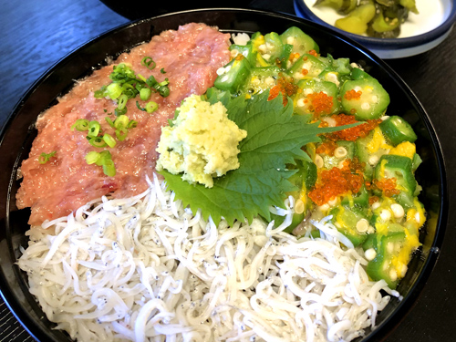 三色丼